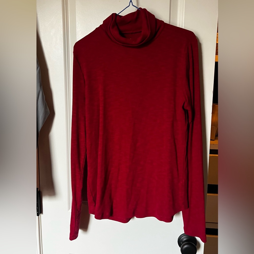 Red heather turtleneck